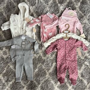 Assorted baby outfits